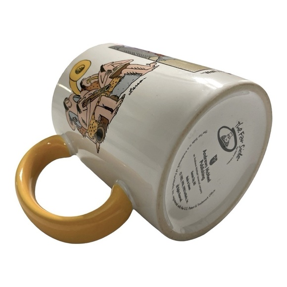 The Far Side Gary Larson 1998
Arts and Leisure Section
Coffee Mug - Picture 8 of 9